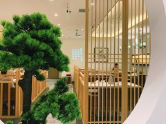 景观位-闫府私房菜(经四路万达店)