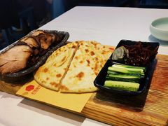 酱熏黑猪肉大饼-老城味道·传统天津菜(杨柳青店)