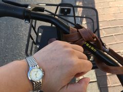 橙风自行车-人民防洪胜利纪念塔