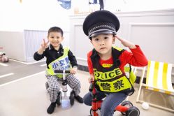 -BabyMonster小怪兽亲子派对·餐厅乐园(金月湾店)