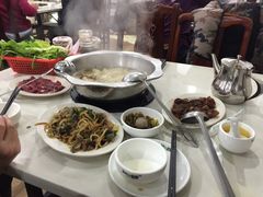 -粤潮牛肉火锅店(江南大道店)