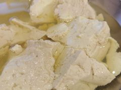 -石磨豆花家常菜·牦牛排土火锅