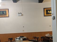 -沈记酸菜牛肉火锅店(九号路店)
