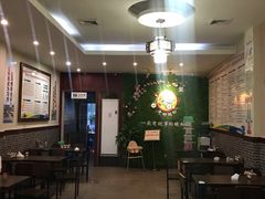 大堂-胡仕光陵水酸粉