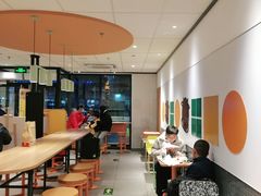 大堂-麦当劳(玉桥中路店)