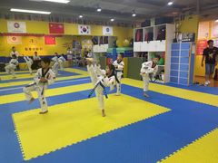 -哈喽实战跆拳道·跳绳·体能(慈云寺馆)