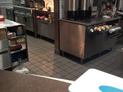 -麦当劳(普陀香溢花城店)