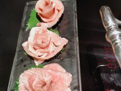 -鲜入唯煮·港式海鲜牛肉火锅(金宝街店)
