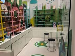 -菲越企鹅眼科(龙湖天街店)