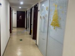 -瑞尔齿科(东方广场诊所)