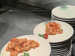 -雍容荟帝王蟹活龙虾展台自助(IFS黑金店)