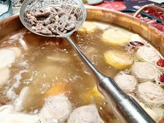 -牛村来人潮汕牛肉火锅(西单店)