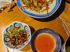 -包整·丝娃娃(一览甲秀楼风景店)