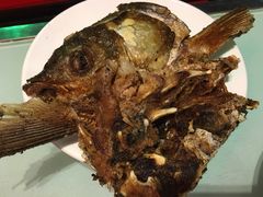 炸青鱼头-天都火锅酒楼(虹梅南路店)