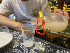 -临江餐馆二楼美食部落