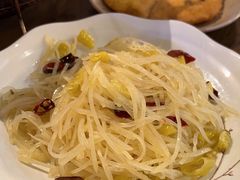-肖四女乐山跷脚牛肉(南汇大学城生活广场店)