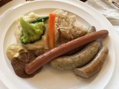 -LENBACH兰巴赫西餐啤酒坊(大连星海广场店)