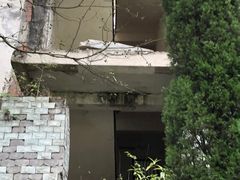 -四川汶川特大地震漩口中学遗址