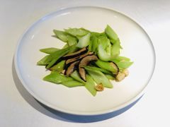 花菇炒水东芥菜-信园