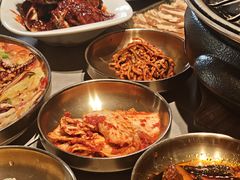 -草家酱蟹炭火烤肉店(珲春南路一店)