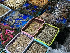 -霞涌市场海鲜摆卖区