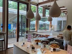 -VERIE BAKEHOUSE