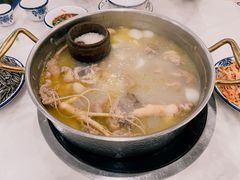 -朴小妹人参鸡汤火锅(长白山万达店)