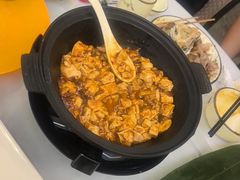 -刘姐啤酒鱼民族演艺餐厅(西街总店)