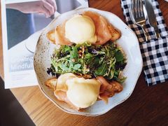 -ROAST coffee & eatery