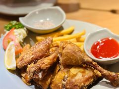 -Lia Cafe Bar Restaurant松山咖啡屋