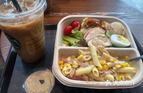 Smoked Chicken Breast with Penne Pasta