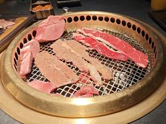 -铭牛烧肉·和牛海鲜自助(高新月牙湖店)