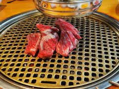 -唯成•韩国炭火烤肉 유성고기