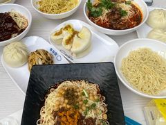 -李与白包子铺(桐梓林店)