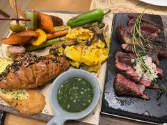 -Mark&Mars Restaurant