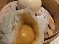 流沙包-维园悦谱·海派家常菜(乌鲁木齐南路店)