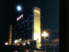 -奥冠体育恒温游泳馆(市少年宫店)
