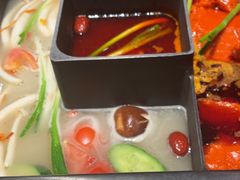 -洞子口重庆鲜货火锅(楚翘城旗舰店)