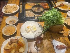 -老牌坊云南鱼豆花火锅(爱建店)