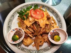 -大头虾越式风味餐厅(光明广场店)