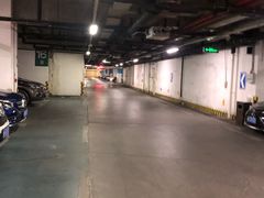 -伟东·乐客城-停车场