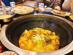 -粘豆包铁锅炖二部(温泉街店)