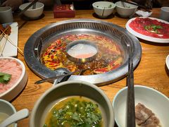 -城墙拐拐火锅(三峡广场黑金冠店)