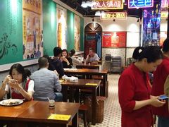 大堂-陈光记烧腊(长寿路店)