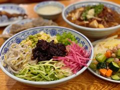 老北京炸酱面-门框胡同百年卤煮(新街口店)