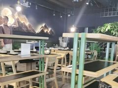 -鹿鸣山草本茶香火锅(园西路店)