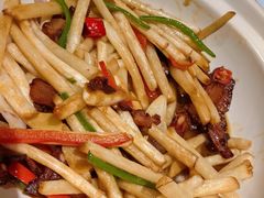 腊味花生苗-佬太公海鸭·海鲜大排档(上海总店)