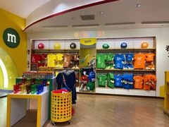 -m豆巧克力世界(上海世茂广场店)