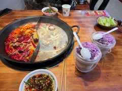 -憨铁匠火锅(红山6979店)
