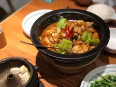 黑松露牛肝菌焖牛蛙-云海肴·汽锅鸡·云南菜(高德置地店)
